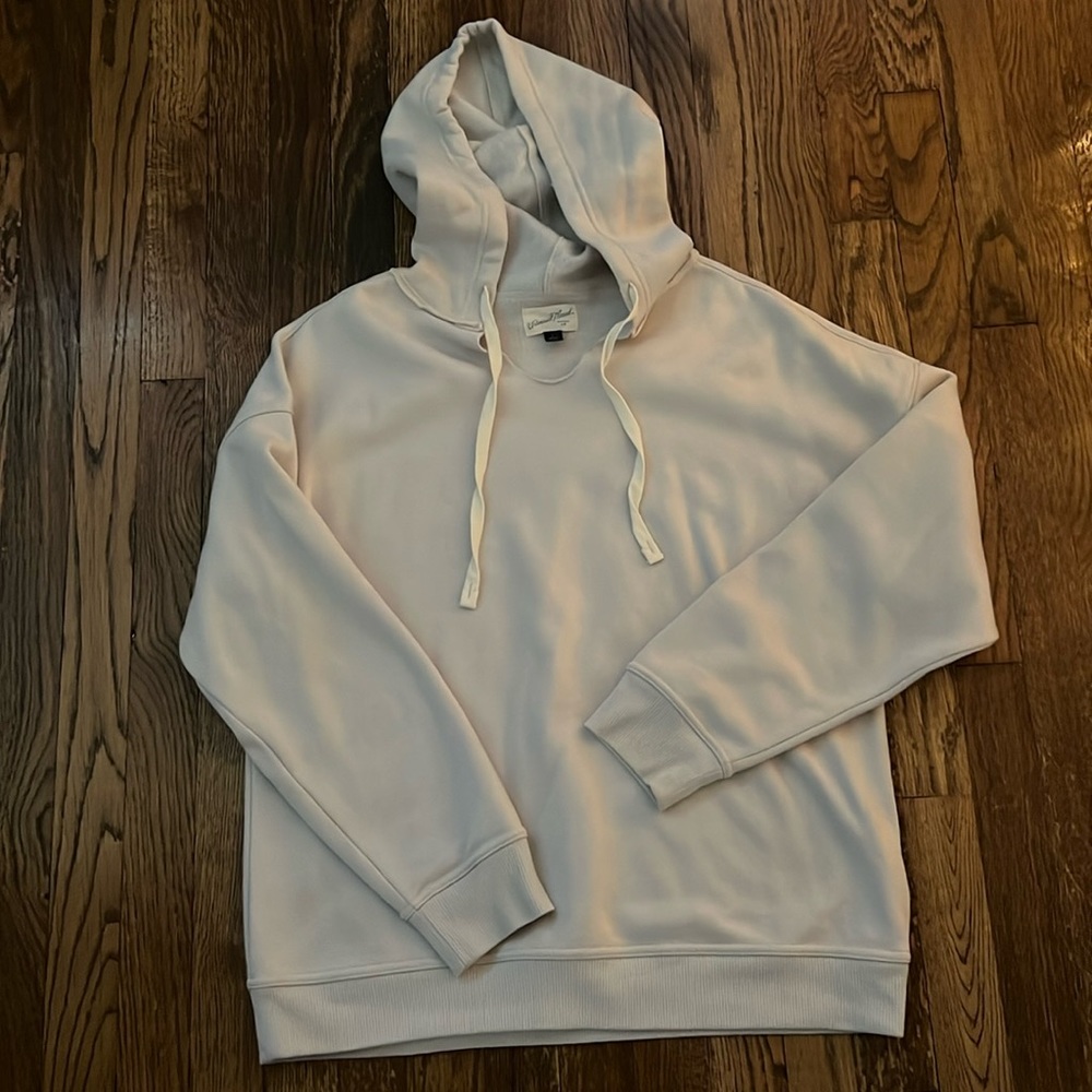Universal threads Hoodie with cut out neck